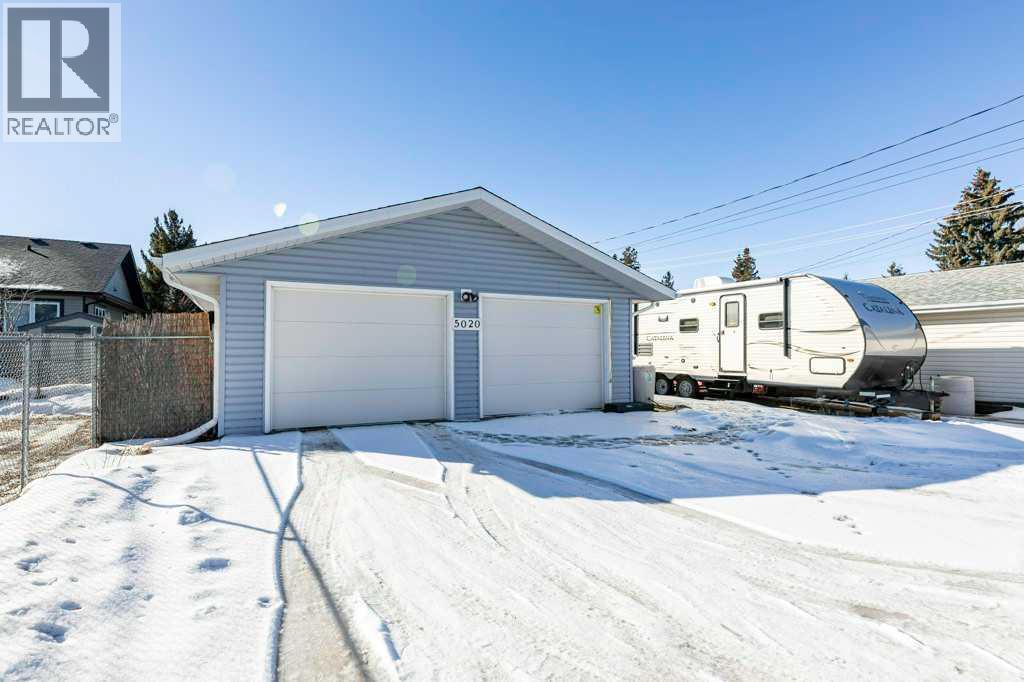 5021 61 Avenue Close, Ponoka