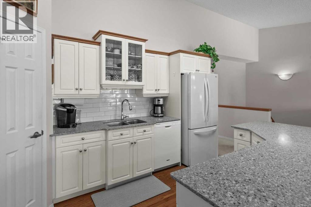 Single Family House for Sale in  Valley Ridge Heights NW Valley Ridge Calgary 