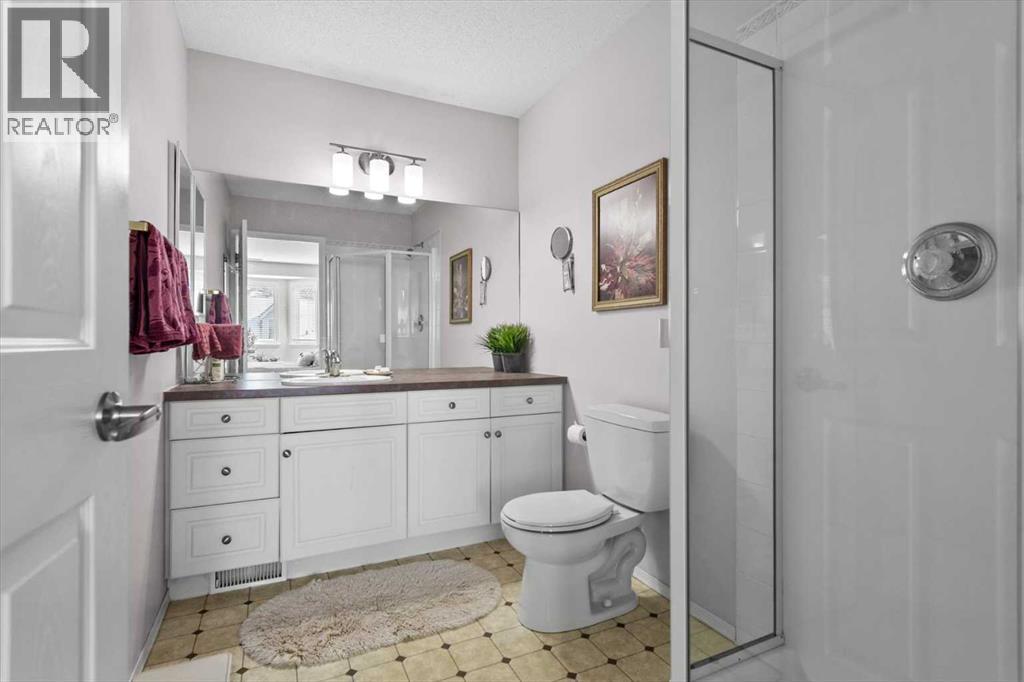 Single Family House for Sale in  Valley Ridge Heights NW Valley Ridge Calgary 