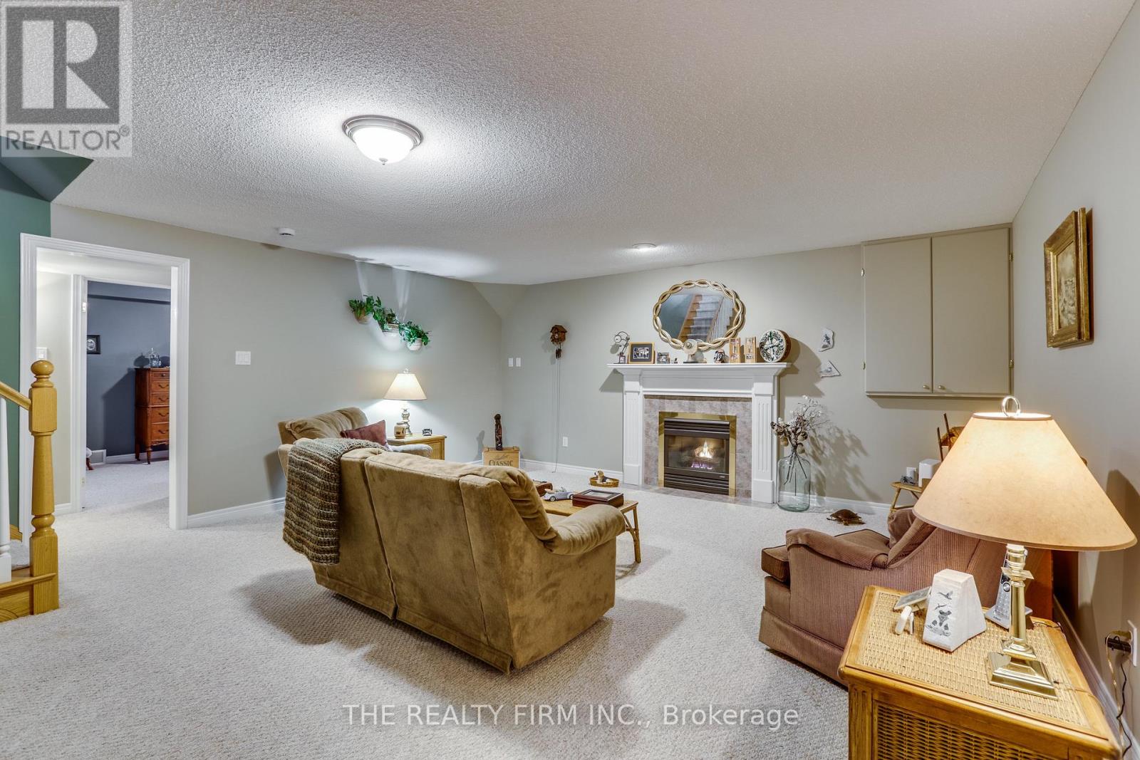 57 - 44 EDGEVALLEY ROAD Property Photo