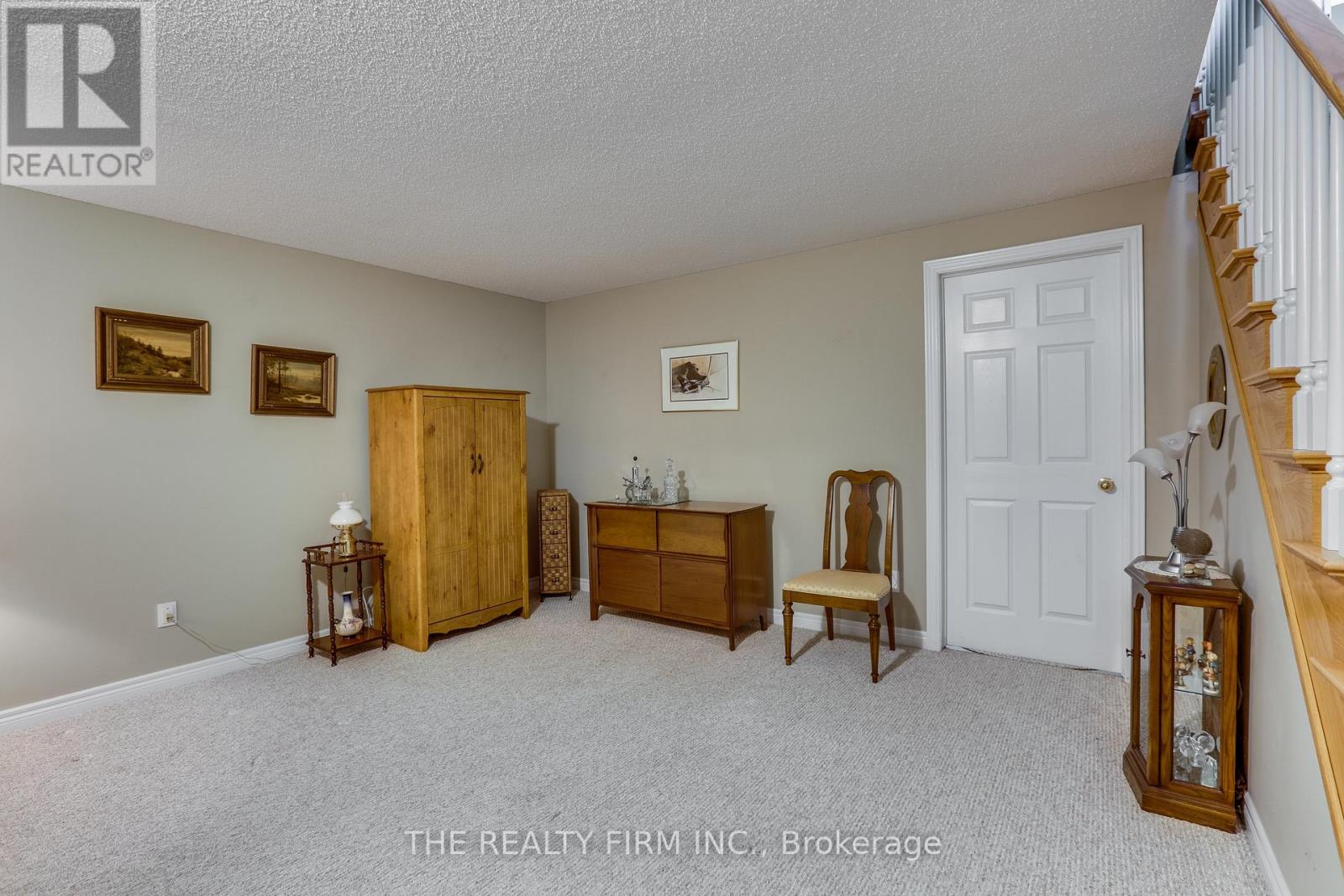 57 - 44 EDGEVALLEY ROAD Property Photo