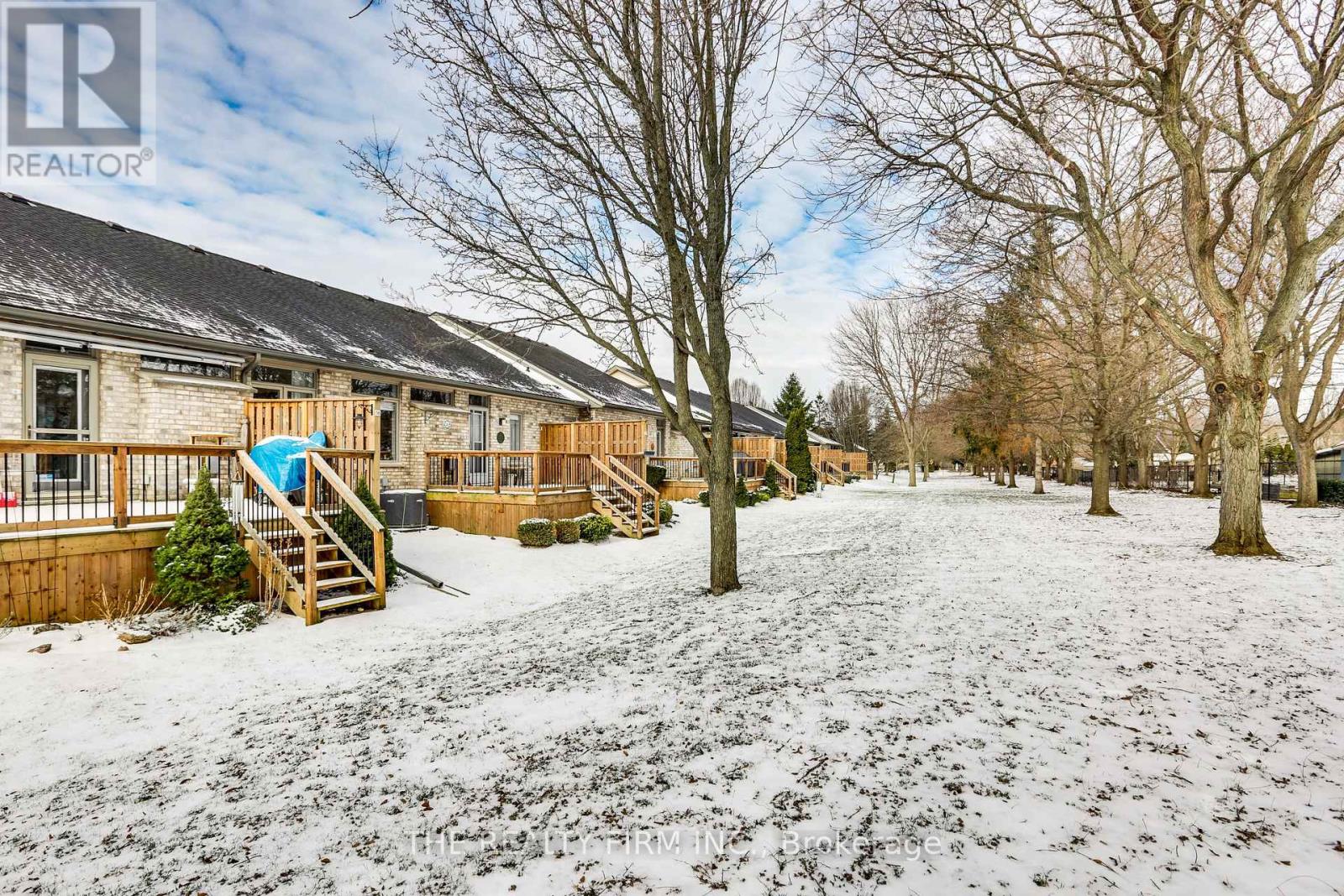 57 - 44 EDGEVALLEY ROAD Property Photo