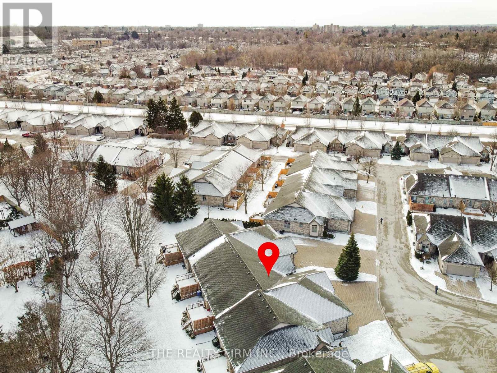 57 - 44 EDGEVALLEY ROAD Property Photo