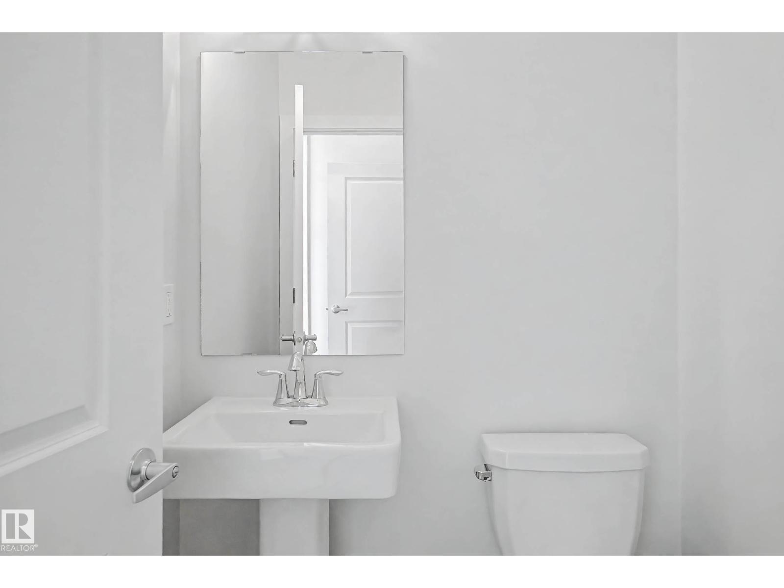 6923 51 AV, Beaumont