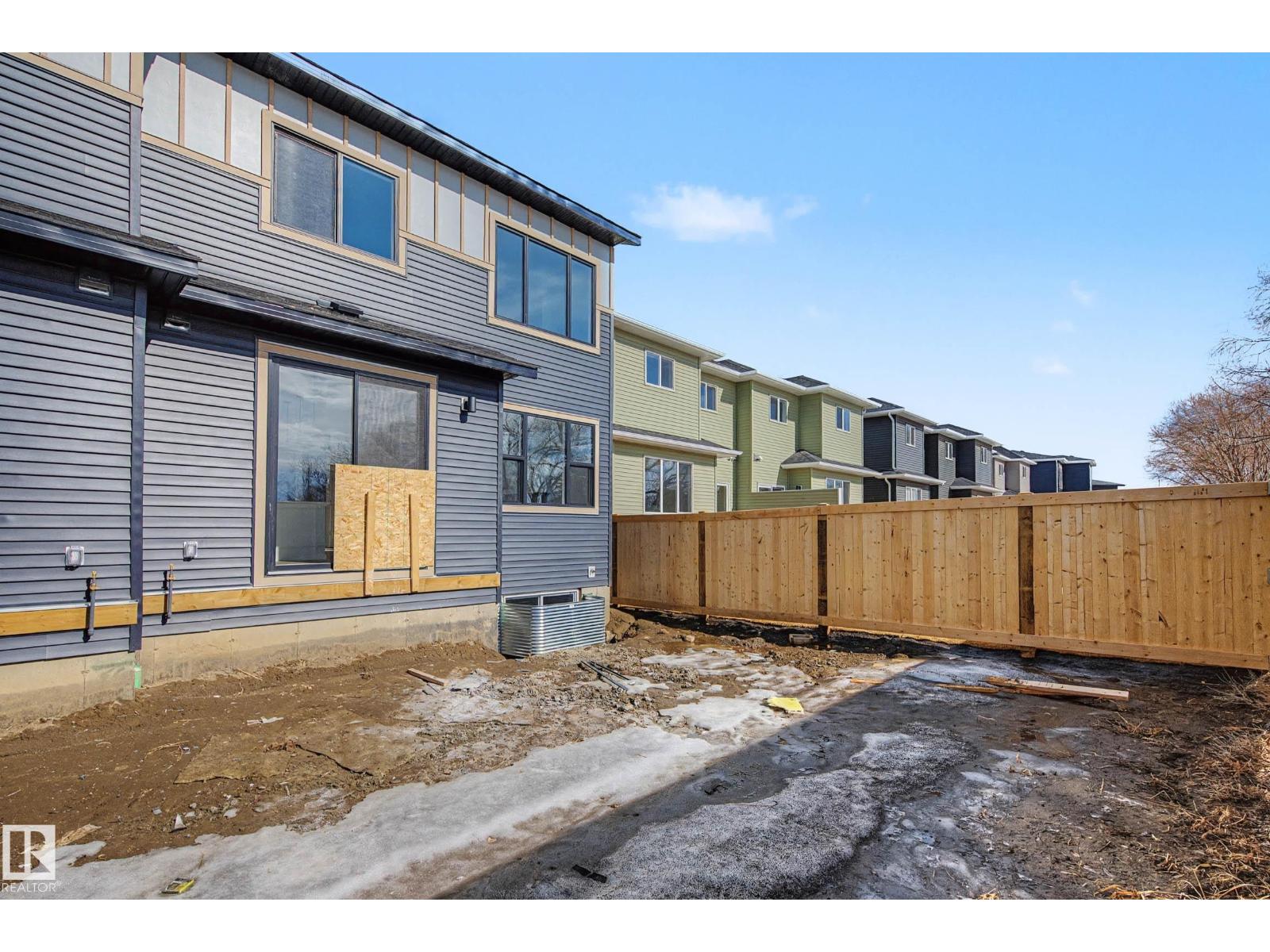 6923 51 AV, Beaumont