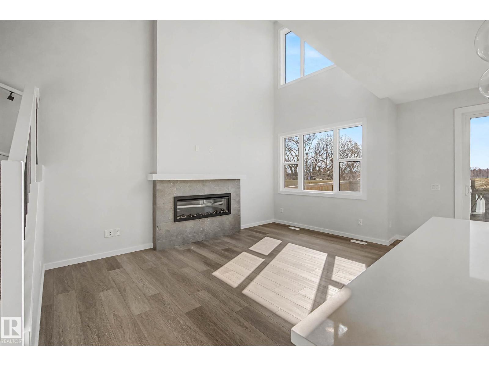 6923 51 AV, Beaumont