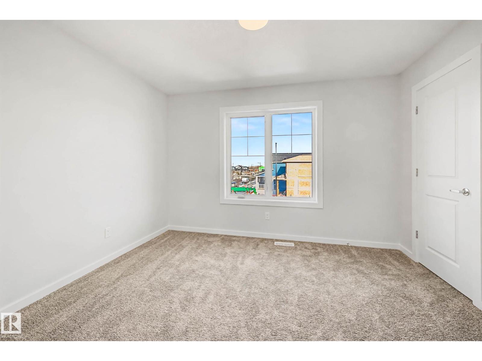 6923 51 AV, Beaumont