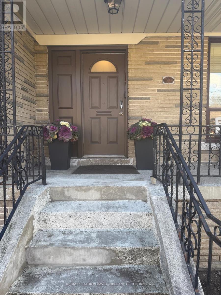 89 ALLINGHAM GARDENS - 3