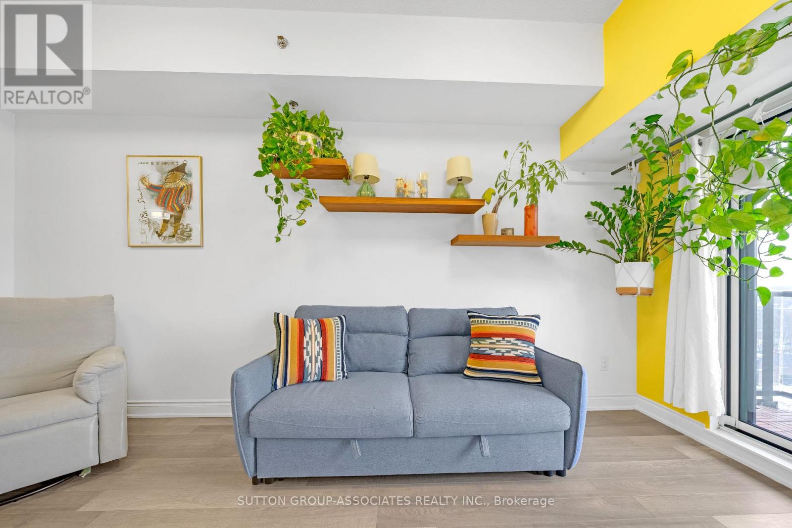 #802 760 SHEPPARD AVENUE W - 10