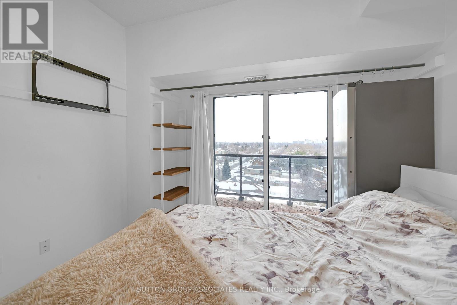 #802 760 SHEPPARD AVENUE W - 17