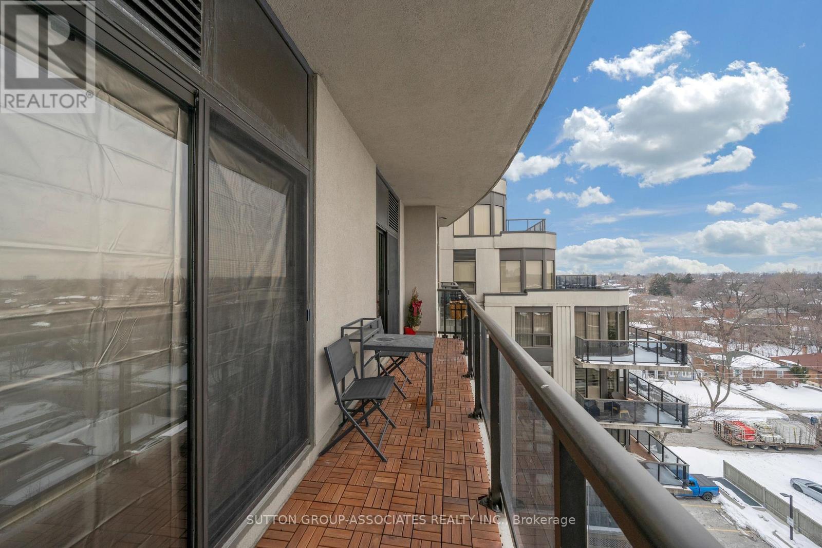 #802 760 SHEPPARD AVENUE W - 21