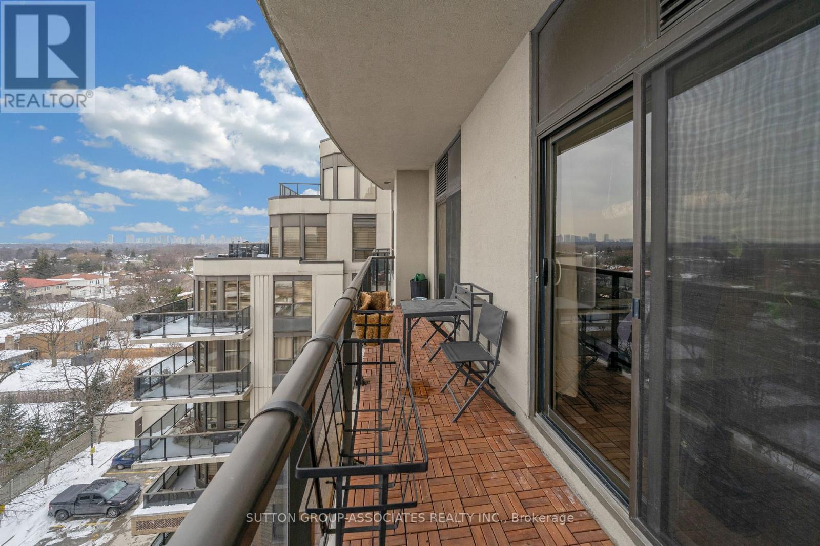 #802 760 SHEPPARD AVENUE W - 22