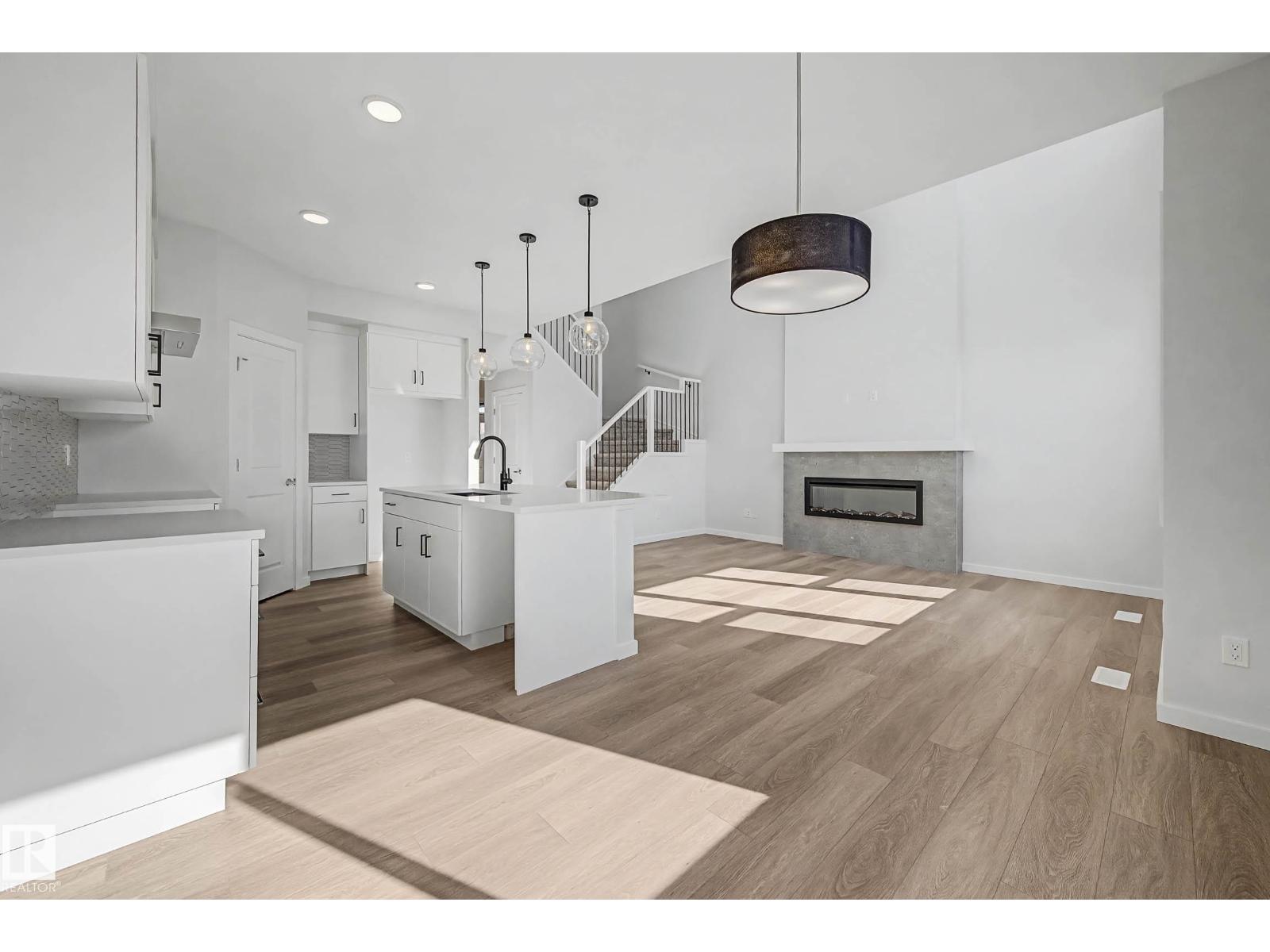 6923 51 AV, Beaumont