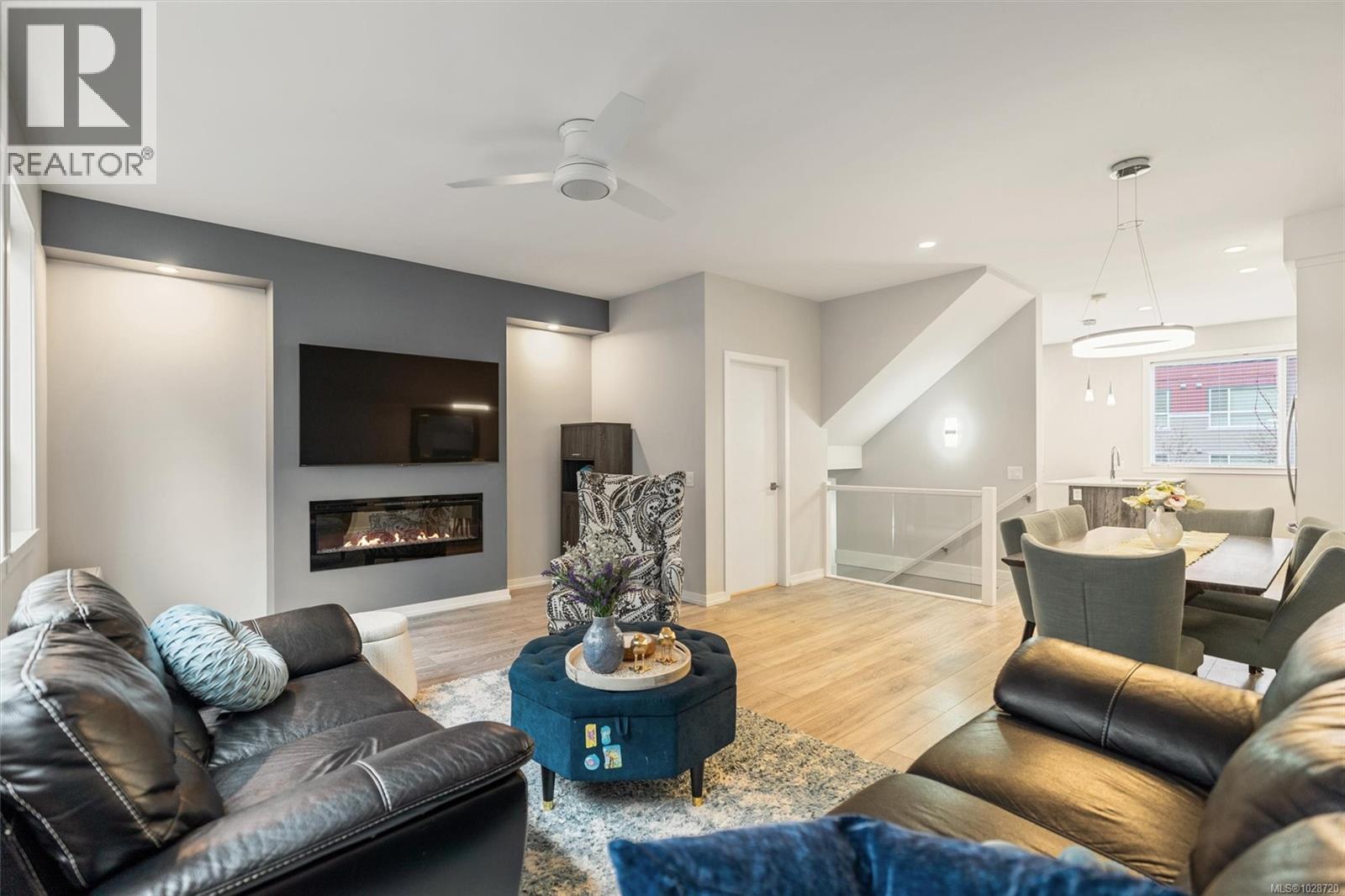 #103 694 HOYLAKE AVE - 16