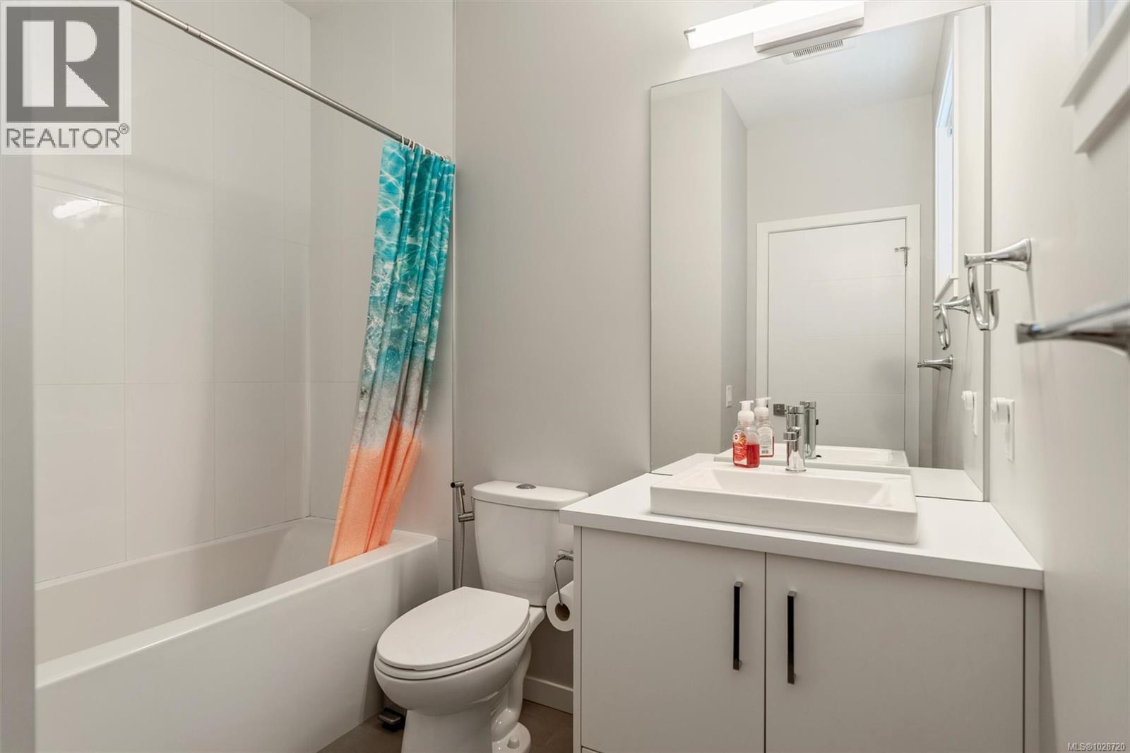 #103 694 Hoylake Ave - 28