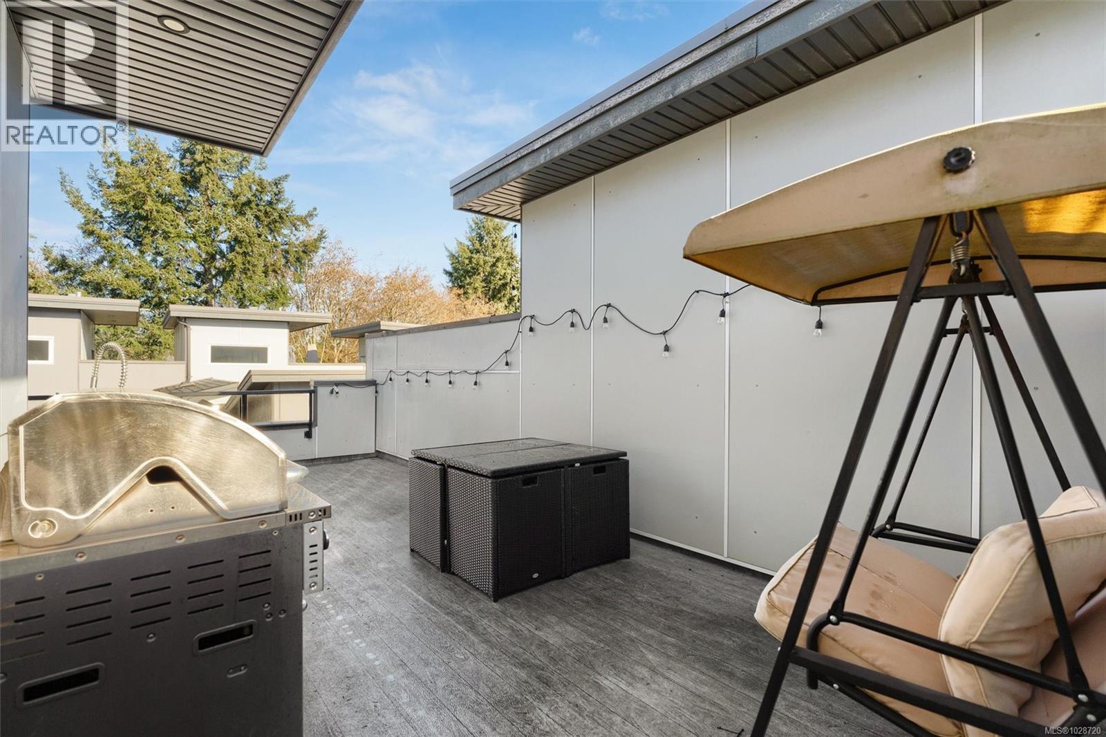 #103 694 HOYLAKE AVE - 31