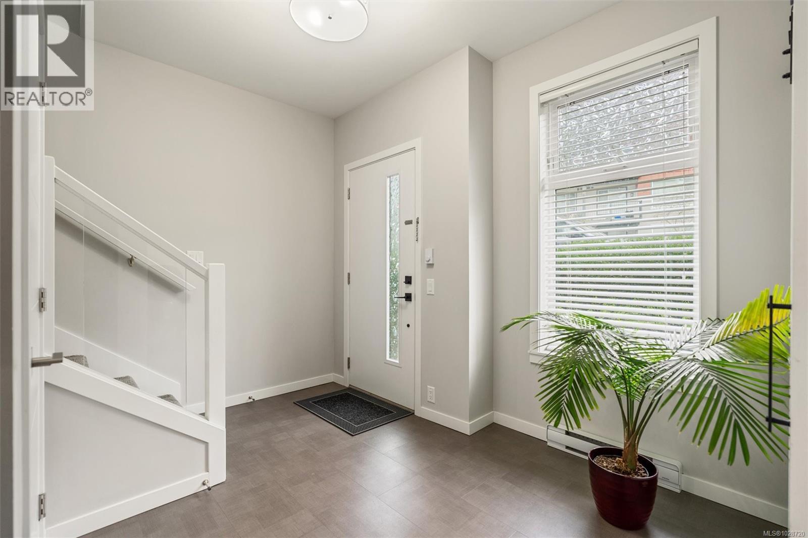 #103 694 HOYLAKE AVE - 9