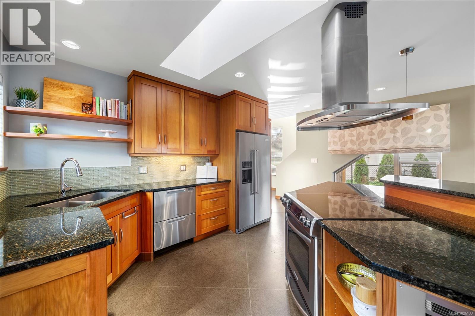 842 Canterbury Road - photo 2