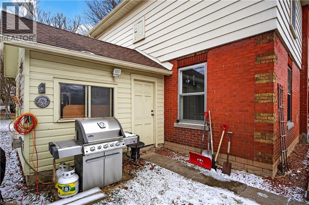 113 FREELTON ROAD - 32
