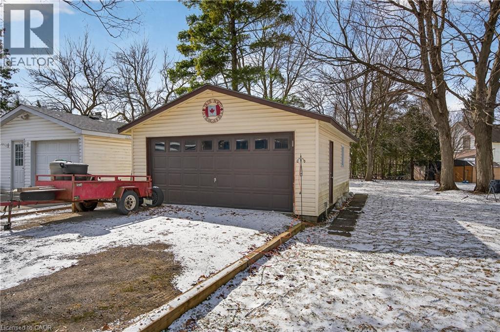 113 FREELTON ROAD - 5