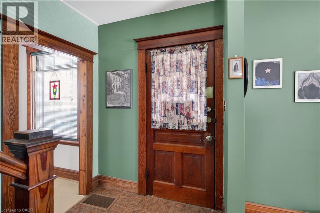113 FREELTON ROAD - 6