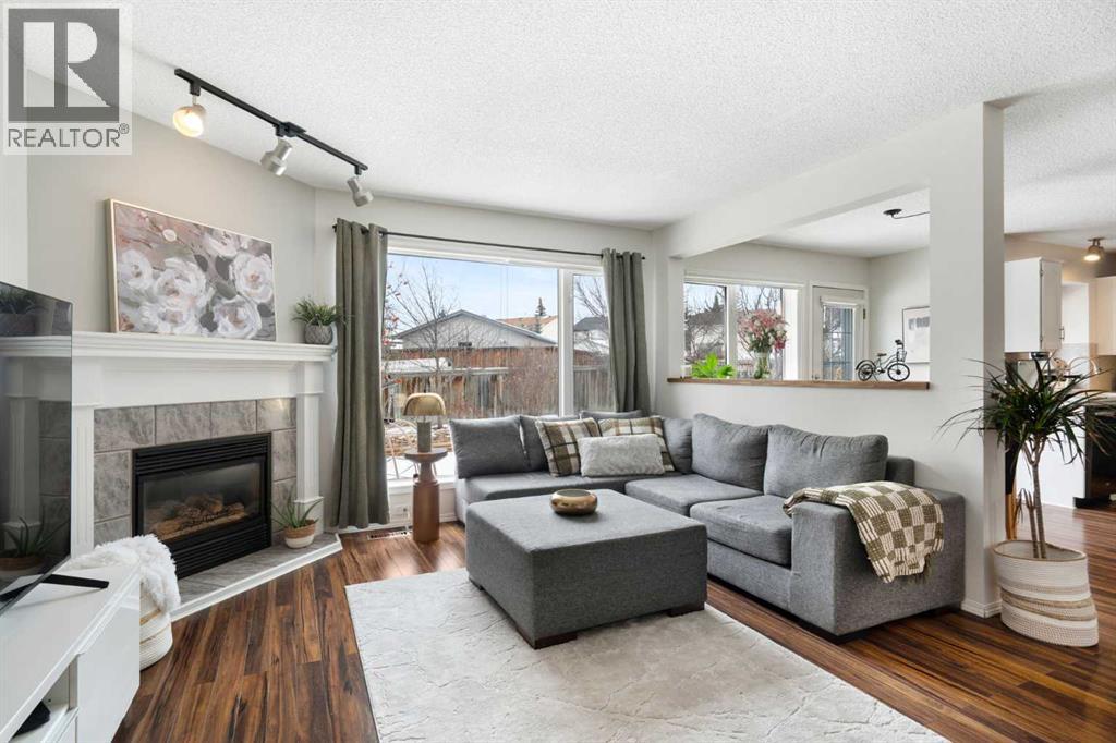 18 West Terrace Drive, Cochrane