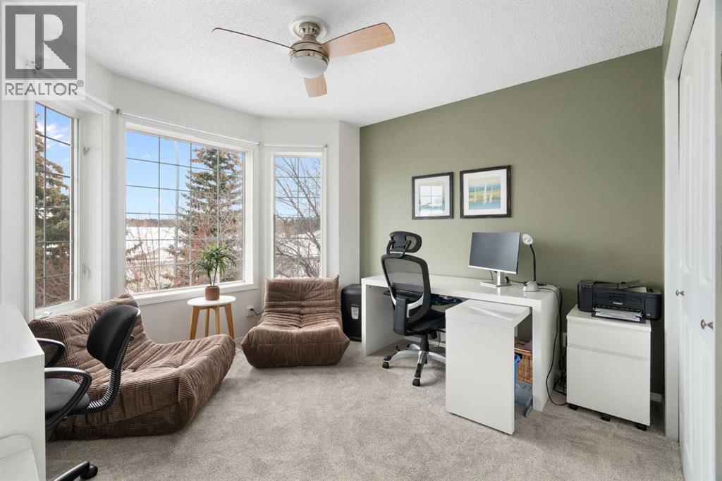 18 West Terrace Drive, Cochrane