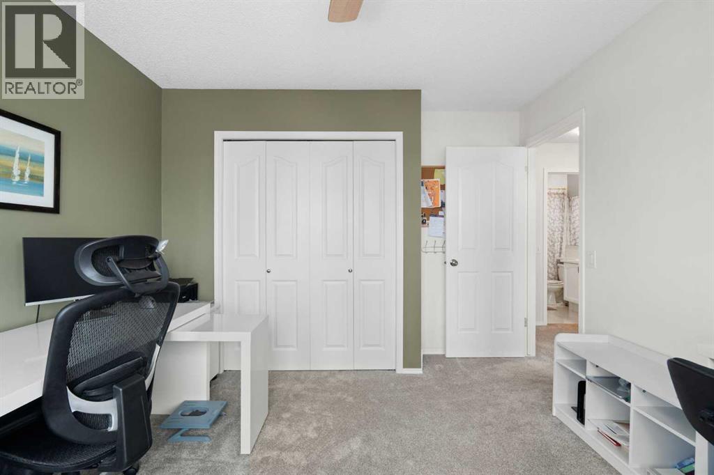 18 West Terrace Drive, Cochrane