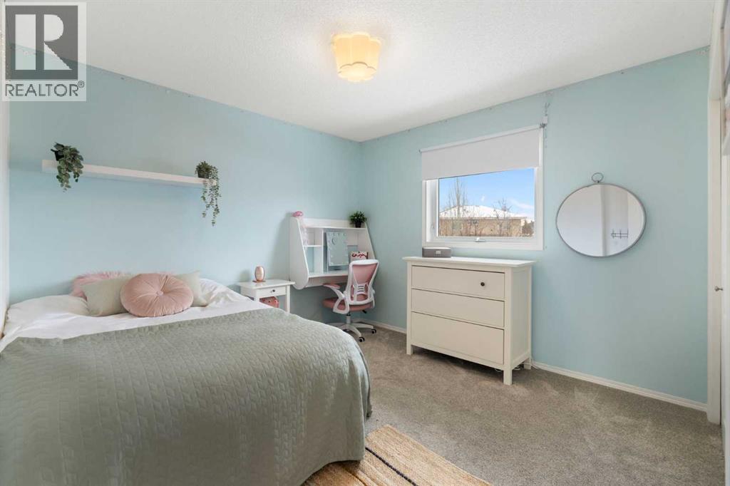 18 West Terrace Drive, Cochrane