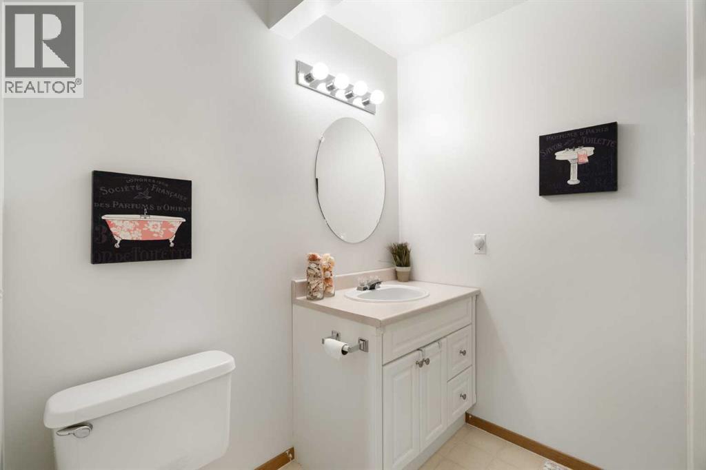 18 West Terrace Drive, Cochrane