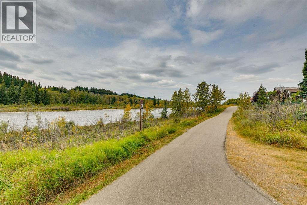 18 West Terrace Drive, Cochrane