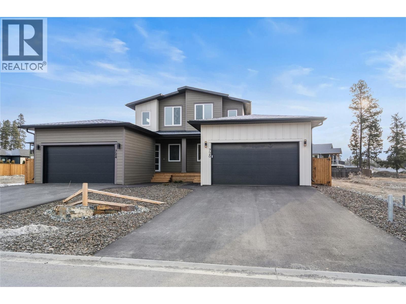 726 St Mary River Drive - 1