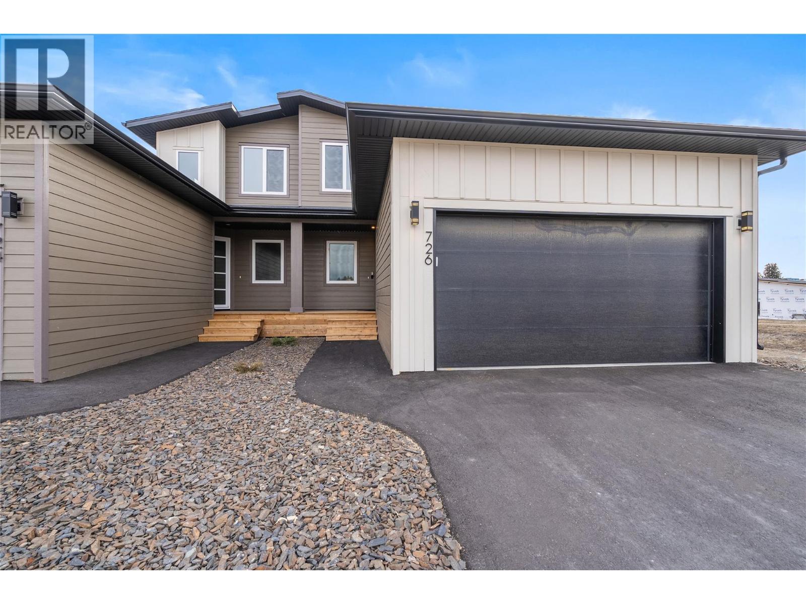 726 St Mary River Drive - 2