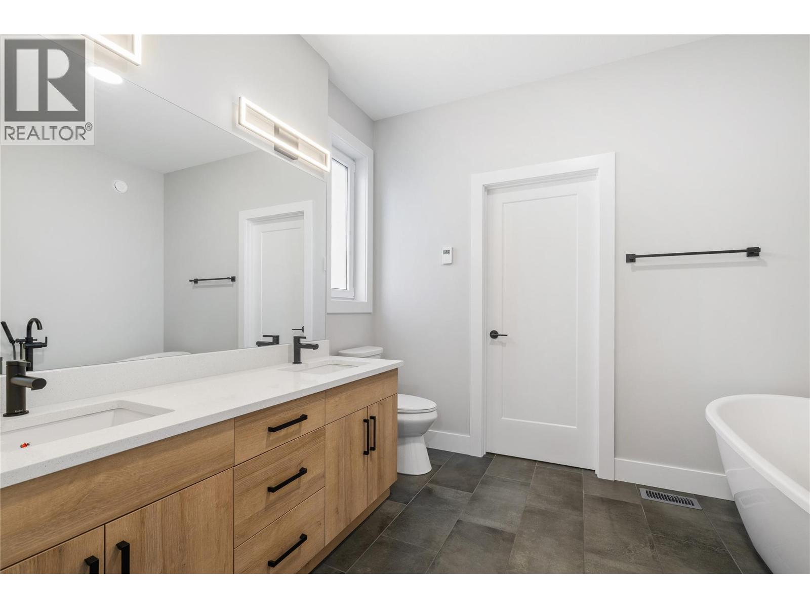 726 St Mary River Drive, Kimberley