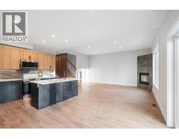 Living room - 726 St Mary River Drive, Kimberley, BC V1A3J4 Photo 6