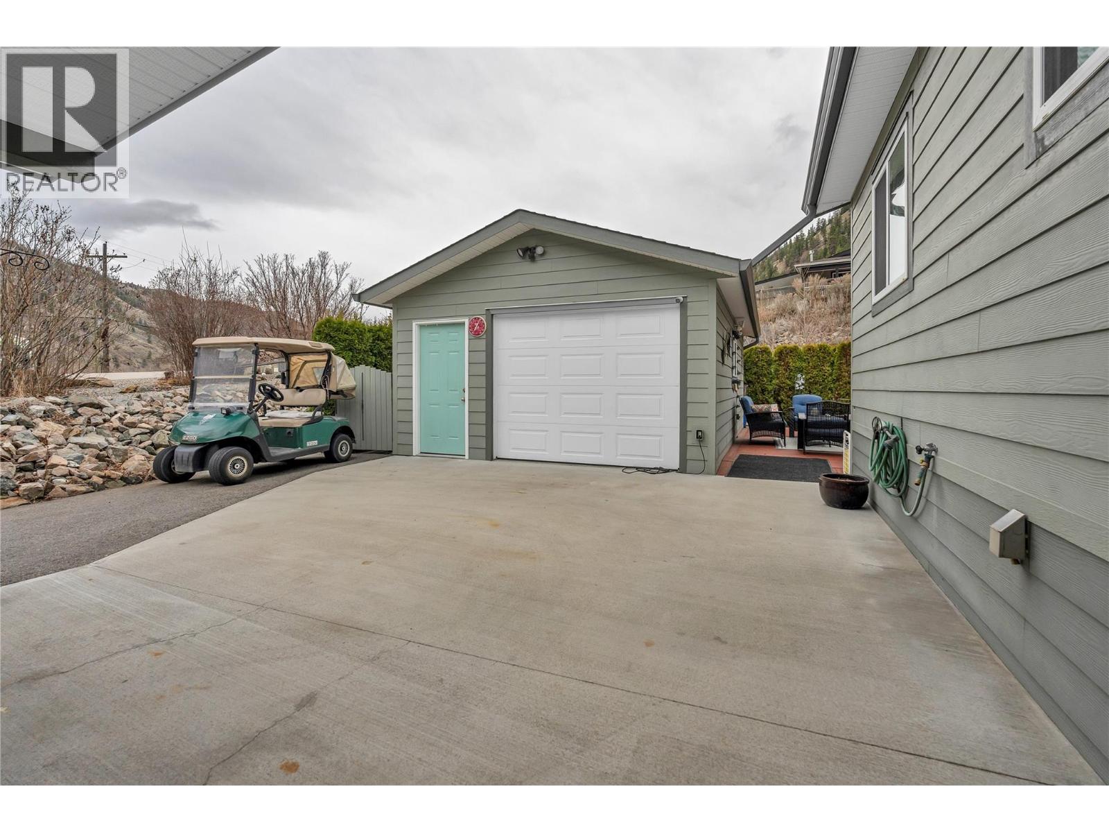 1340 3A Highway Unit# 1, Keremeos