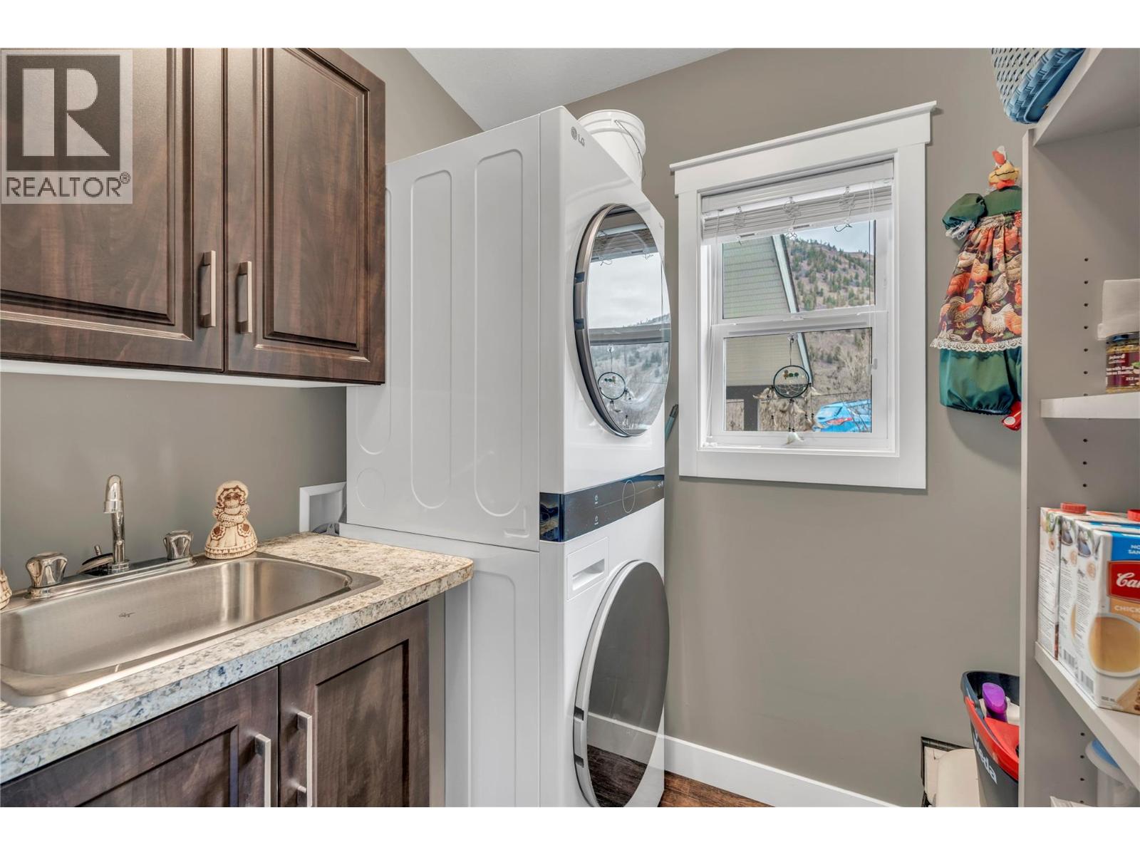 1340 3A Highway Unit# 1, Keremeos