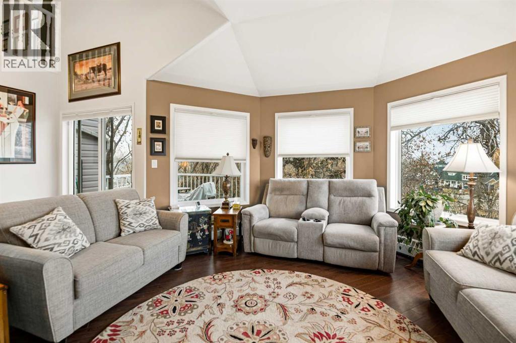 5435 Lakeshore Drive, Sylvan Lake