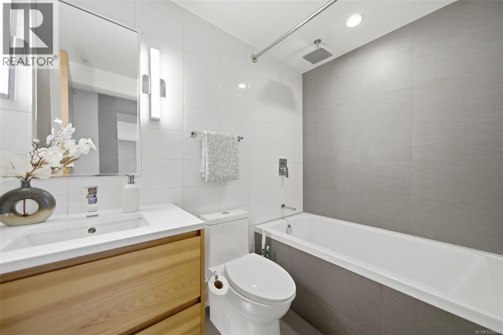 #1202 989 Johnson St - 31