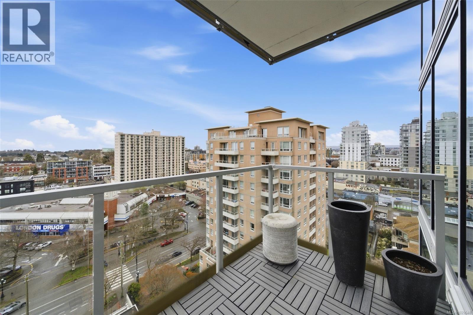 #1202 989 Johnson St - 16