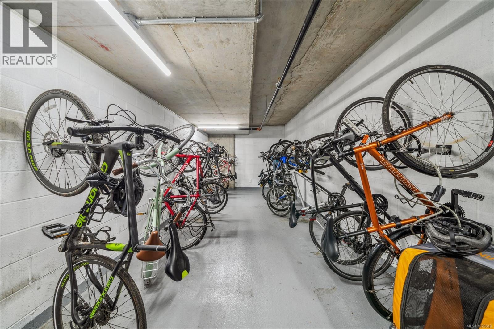 #1202 989 JOHNSON ST - 35