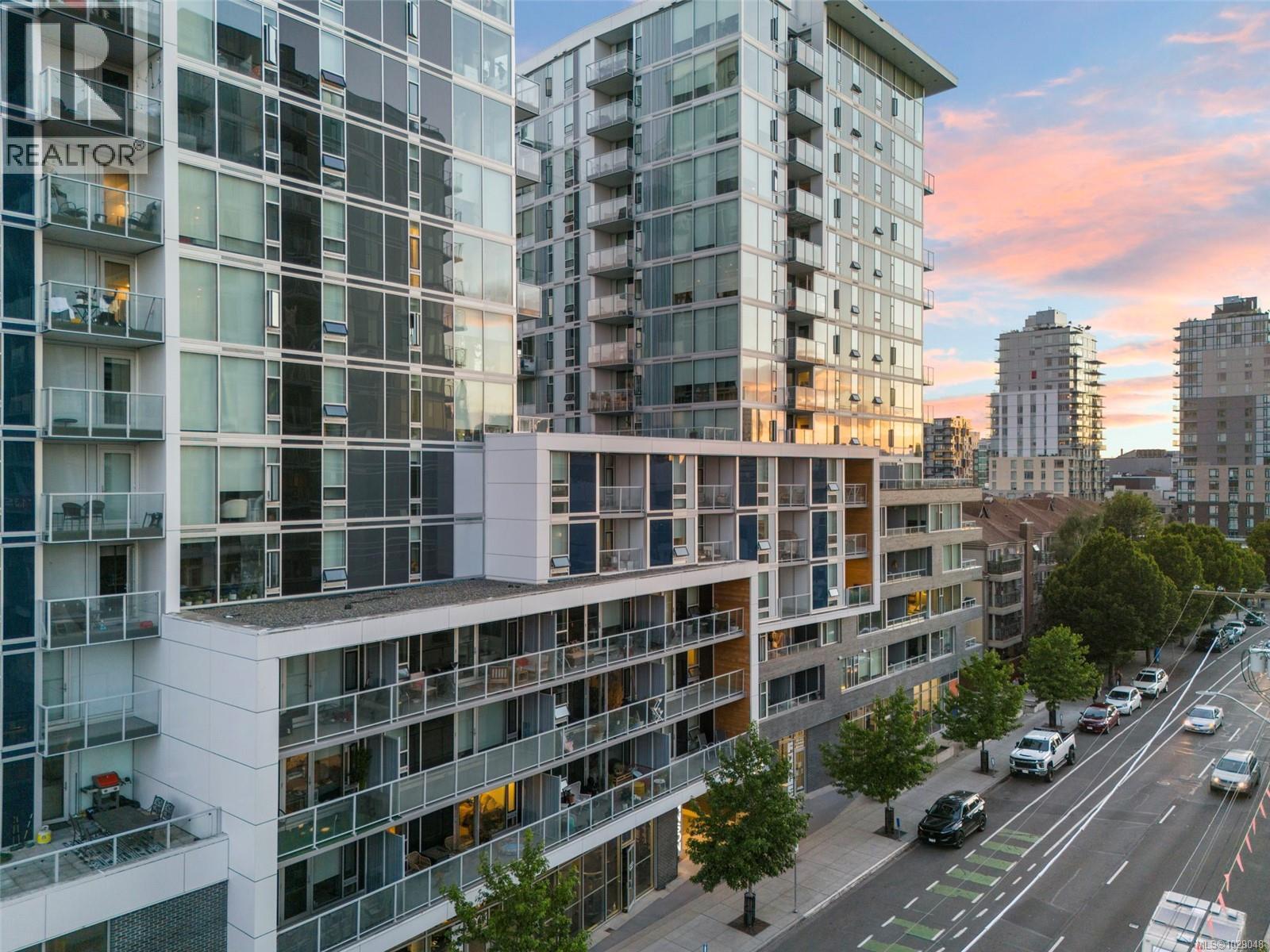 #1202 989 Johnson St - 39