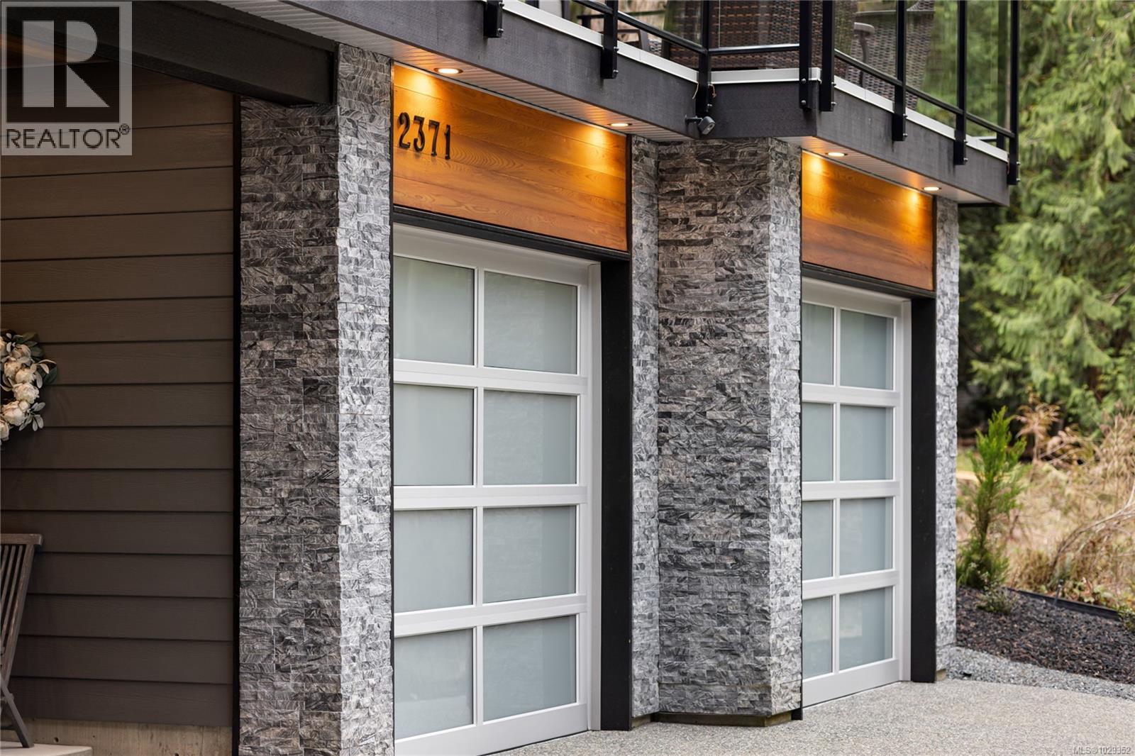 2371 Renfrew Rd - 19