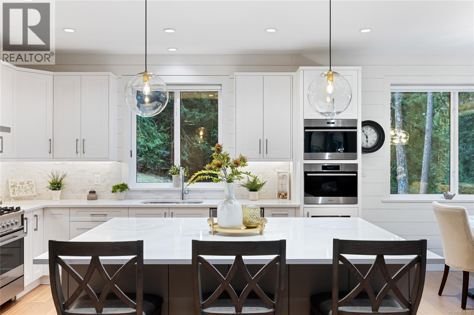 2371 Renfrew Rd - 35