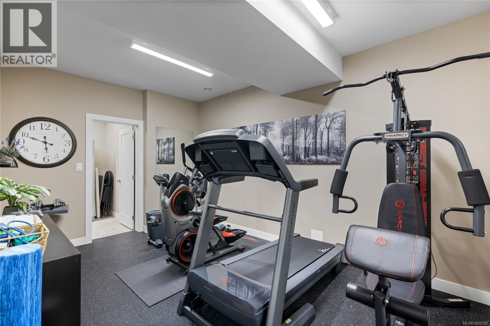 2371 Renfrew Rd - 13