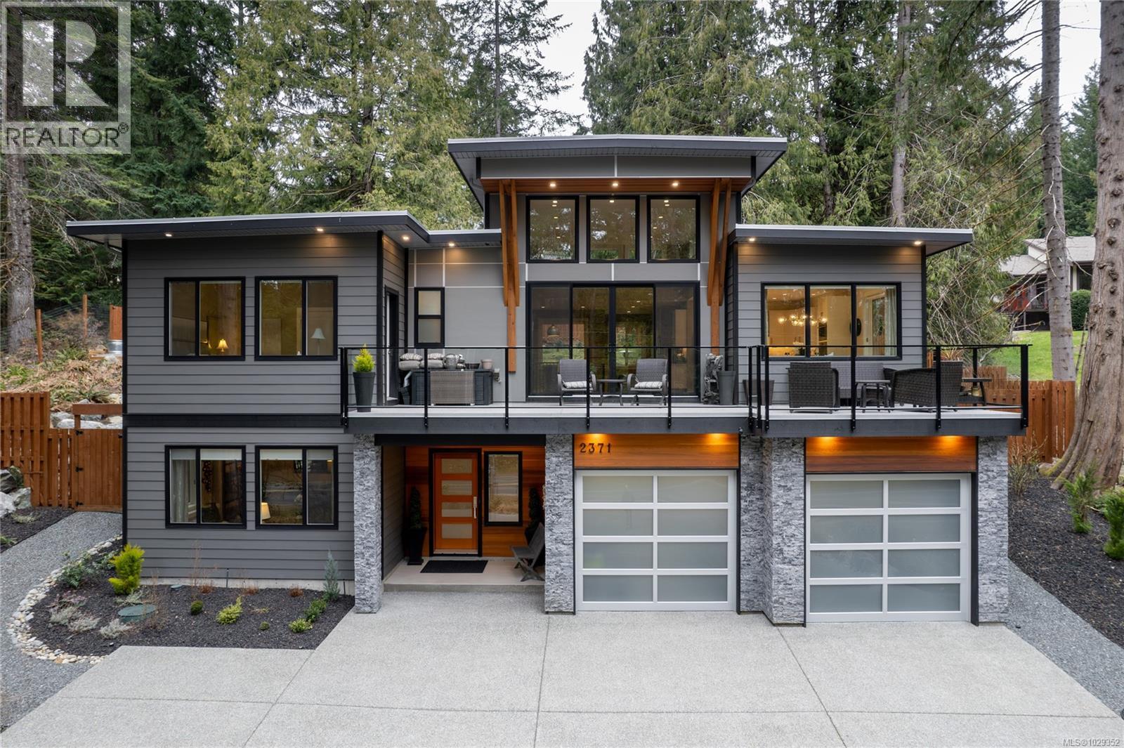 2371 Renfrew Rd - 18