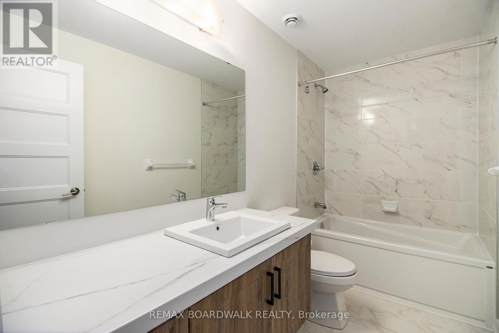 464 FALCON LANE - 15