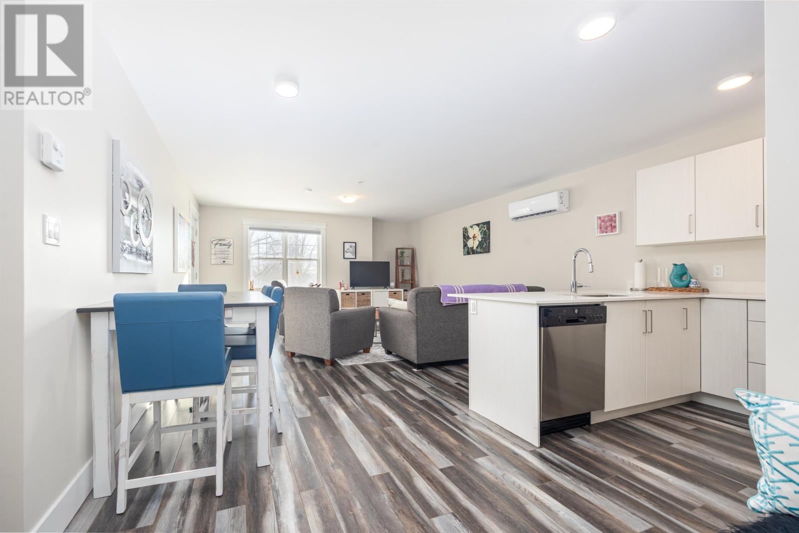 #206 29 STRATFORD ROAD - 4