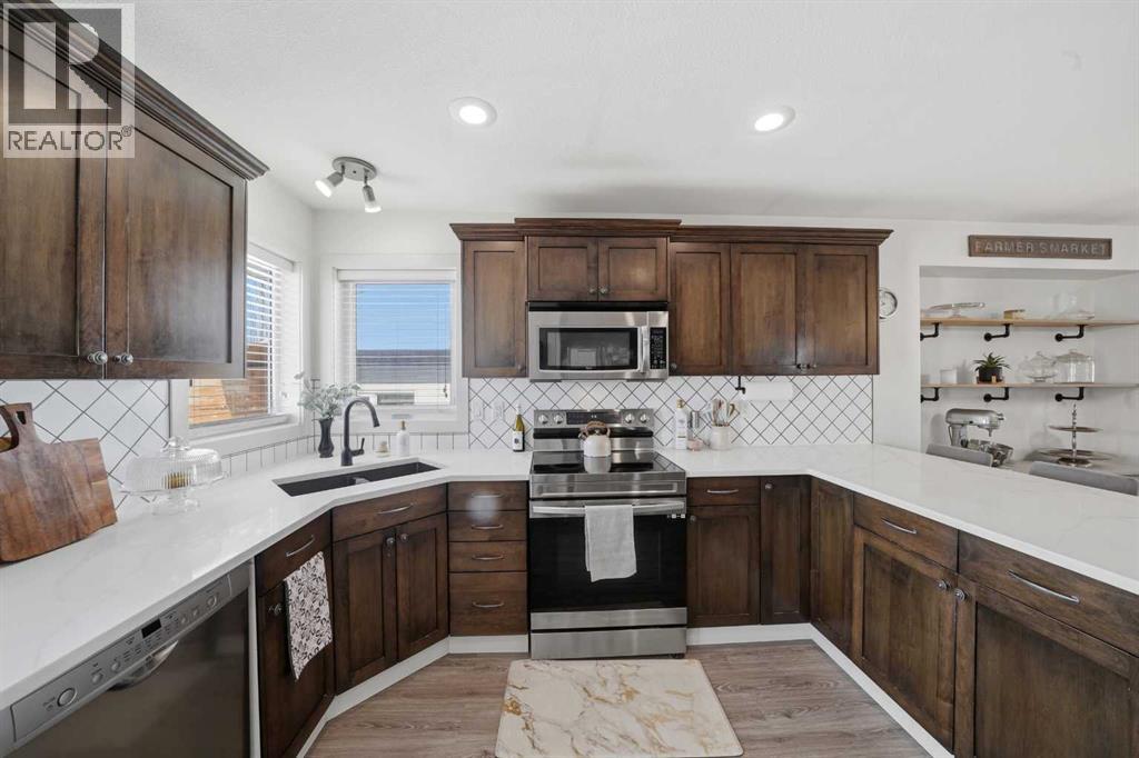 32 Rozier Close, Sylvan Lake