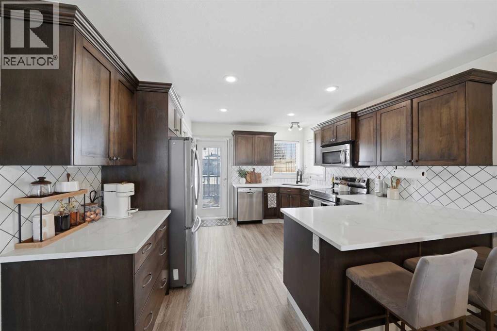 32 Rozier Close, Sylvan Lake